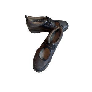 Get Fit by Grasshopper slip on comfort shoes health and wellness size 9